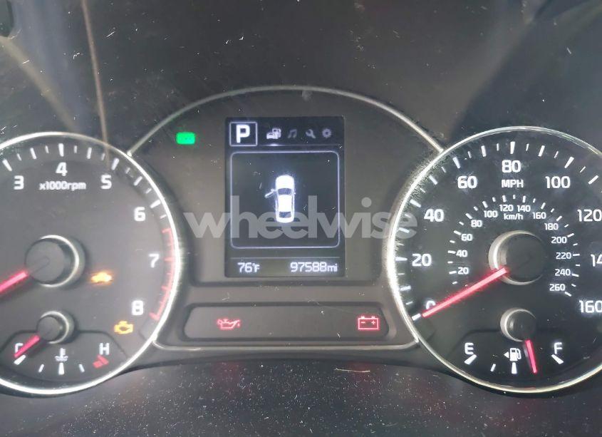 Photo 7 of 2017 Kia Forte EX (VIN 3KPFL4A84HE112333)