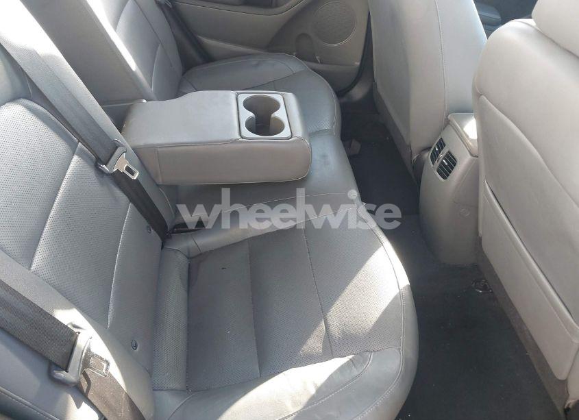 Photo 8 of 2017 Kia Forte EX (VIN 3KPFL4A84HE112333)