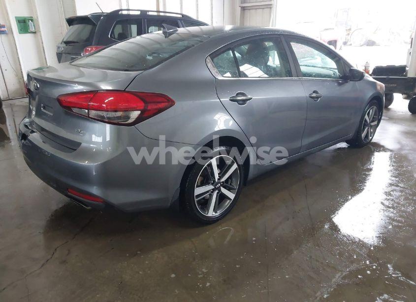 Photo 4 of 2018 Kia Forte EX (VIN 3KPFL4A88JE249457)