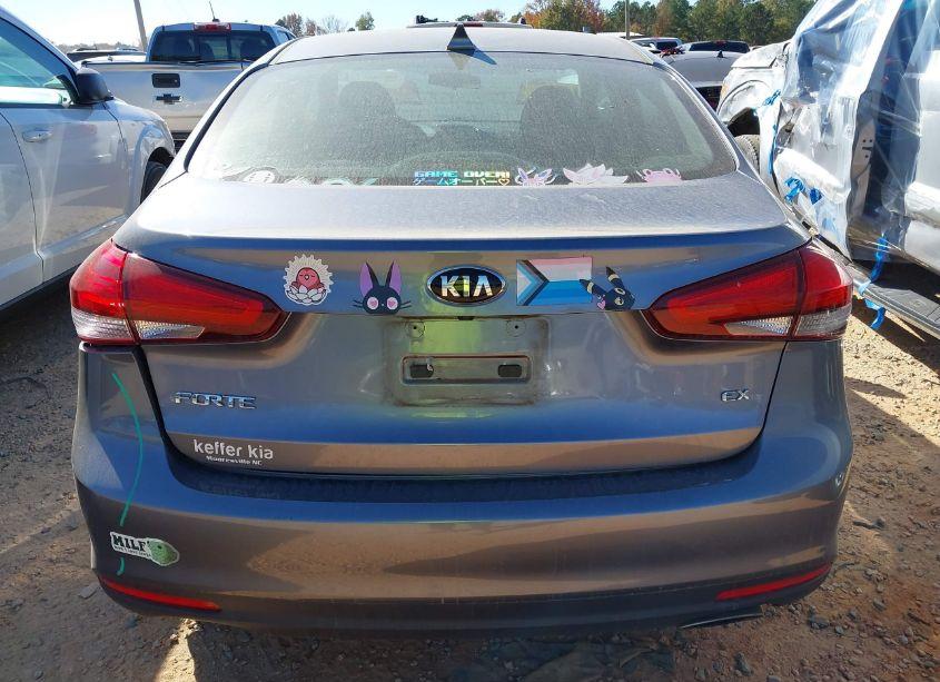 Photo 16 of 2018 Kia Forte EX (VIN 3KPFL4A89JE195702)