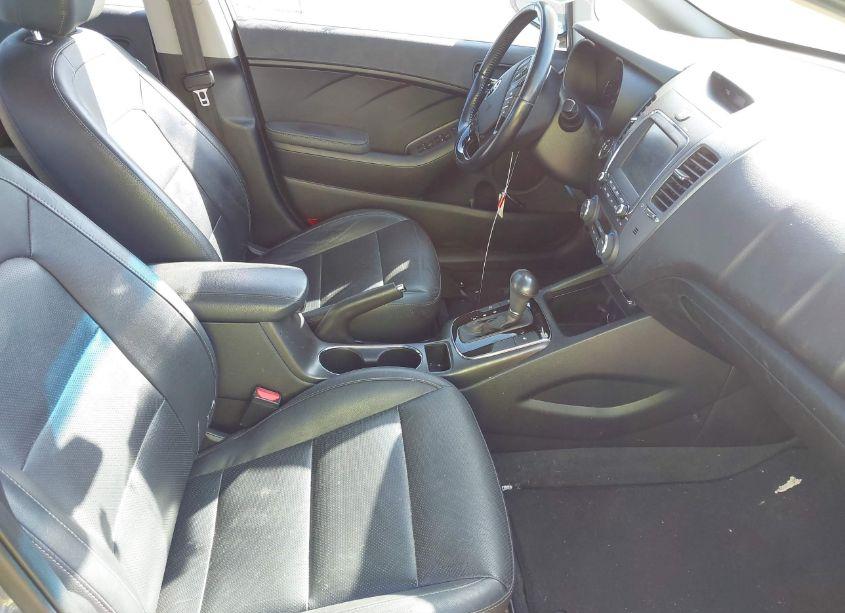 Photo 5 of 2018 Kia Forte EX (VIN 3KPFL4A89JE195702)