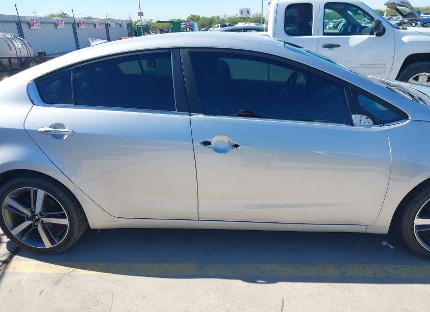 Photo 14 of 2017 Kia Forte EX (VIN 3KPFL4A8XHE088720)