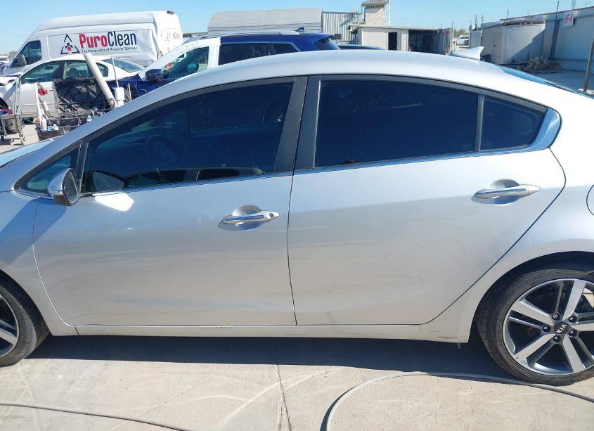 Photo 15 of 2017 Kia Forte EX (VIN 3KPFL4A8XHE088720)