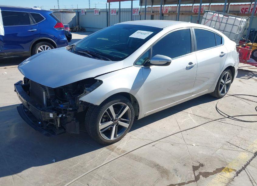 Photo 2 of 2017 Kia Forte EX (VIN 3KPFL4A8XHE088720)