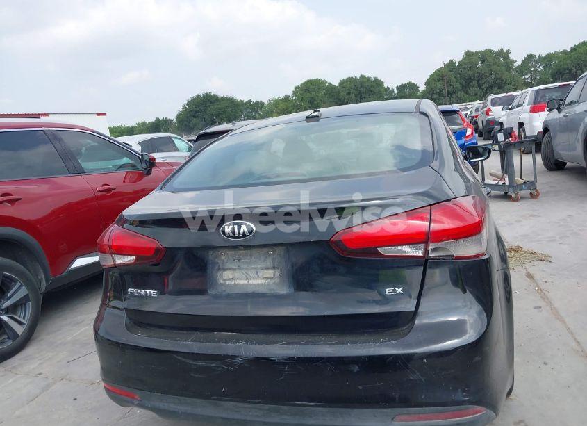 Photo 16 of 2017 Kia Forte EX (VIN 3KPFL4A8XHE093383)