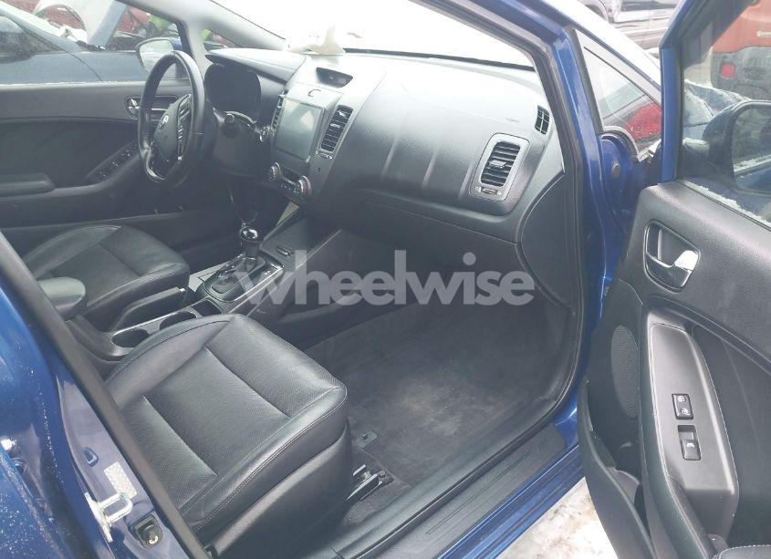 Photo 5 of 2017 Kia Forte EX (VIN 3KPFN4A86HE005245)