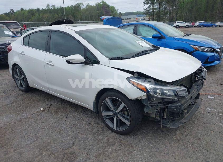 2017 Kia Forte EX (VIN 3KPFN4A87HE004640) main photo