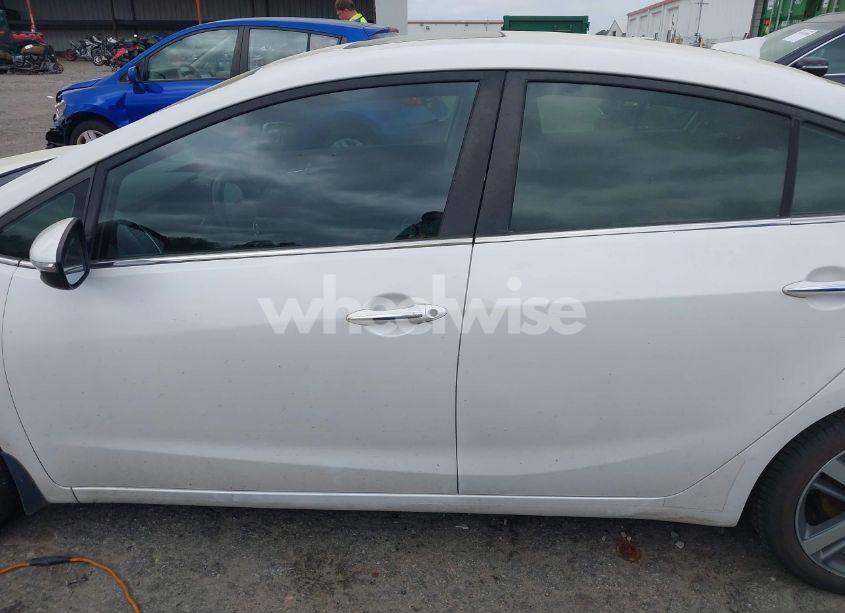 Photo 15 of 2017 Kia Forte EX (VIN 3KPFN4A87HE004640)