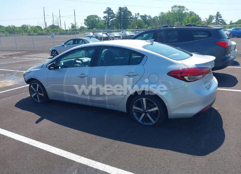 Photo 14 of 2018 Kia Forte EX (VIN 3KPFN4A88JE165326)