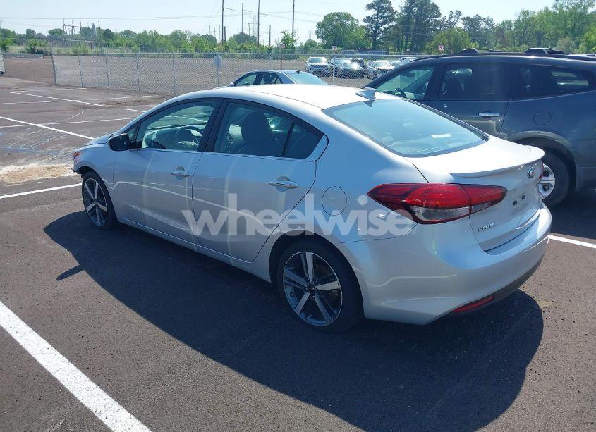 Photo 3 of 2018 Kia Forte EX (VIN 3KPFN4A88JE165326)