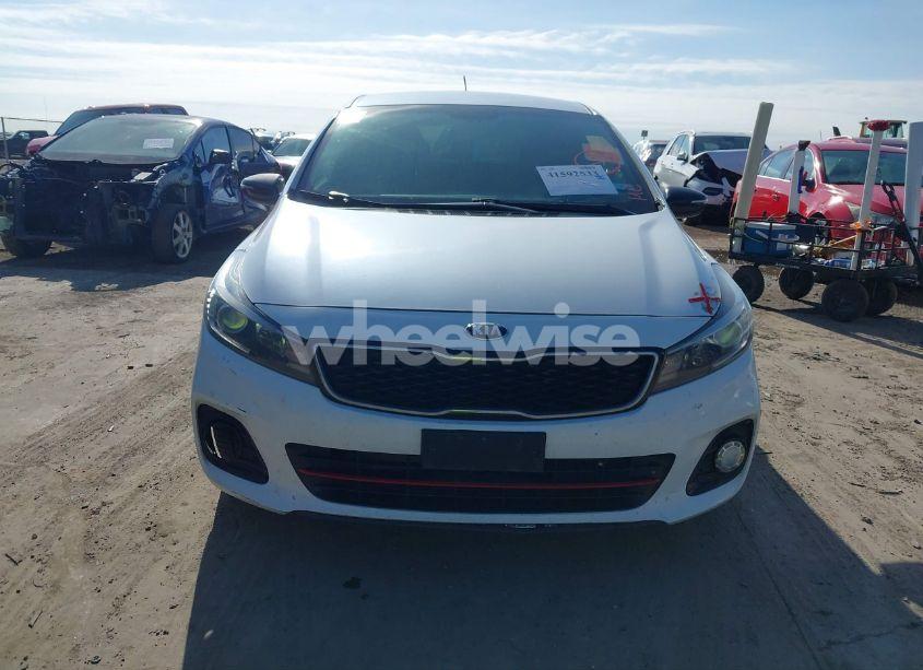 Photo 12 of 2017 Kia Forte SX (VIN 3KPFN5A35HE140517)