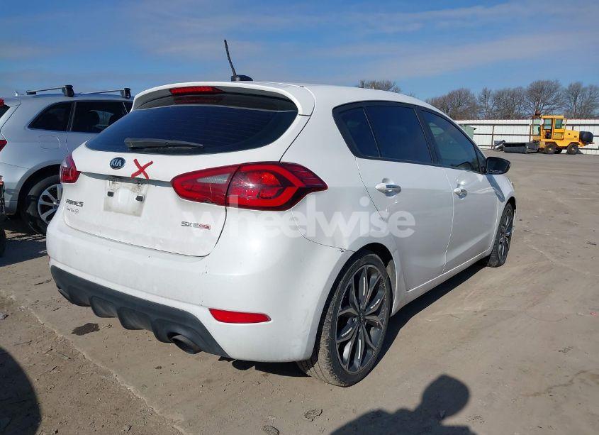 Photo 4 of 2017 Kia Forte SX (VIN 3KPFN5A35HE140517)