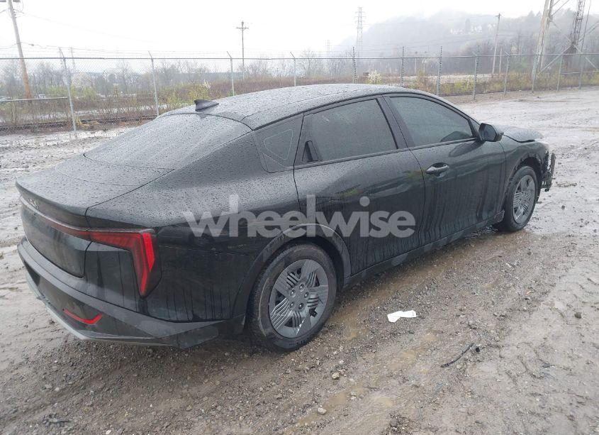 Photo 4 of 2025 Kia K4 LX (VIN 3KPFT4DE0SE002758)