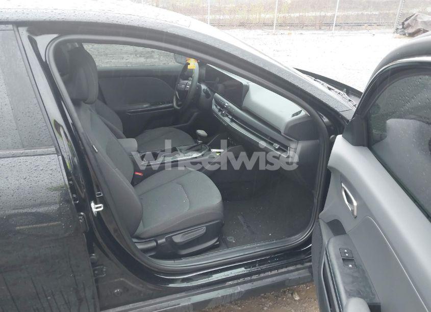 Photo 5 of 2025 Kia K4 LX (VIN 3KPFT4DE0SE002758)