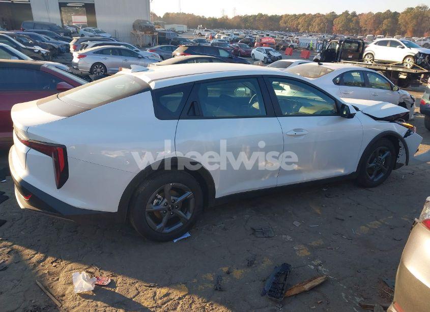 Photo 13 of 2025 Kia K4 LXS (VIN 3KPFT4DE0SE006020)