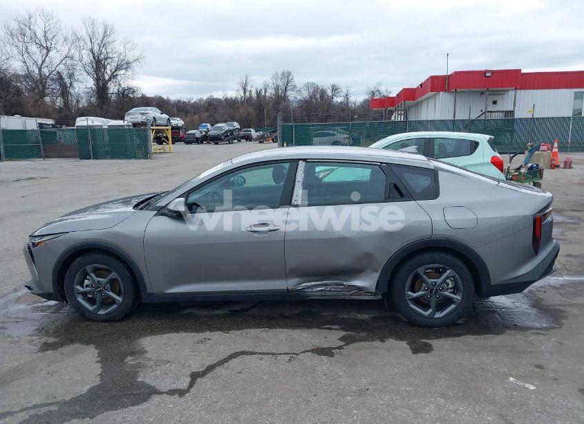 Photo 14 of 2025 Kia K4 LXS (VIN 3KPFT4DE0SE013825)