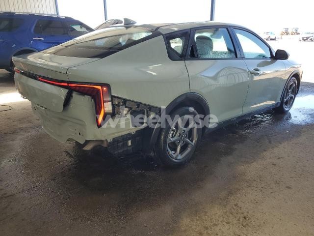 Photo 12 of 2025 KIA K4 LX (VIN 3KPFT4DE0SE041396)