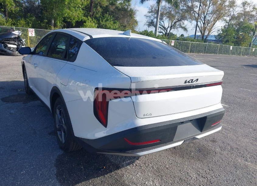 Photo 12 of 2025 Kia K4 LXS (VIN 3KPFT4DE1SE006012)