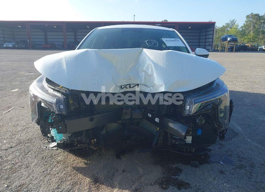 Photo 13 of 2025 Kia K4 LXS (VIN 3KPFT4DE1SE006012)