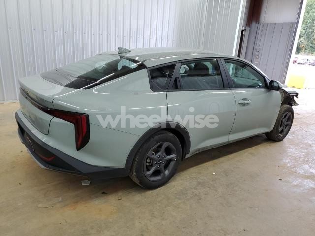 Photo 10 of 2025 KIA K4 LX (VIN 3KPFT4DE1SE021142)