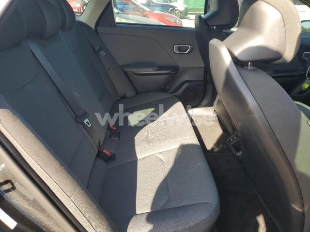 2025 KIA K4 LX (VIN 3KPFT4DE1SE076318) main photo