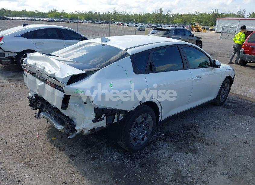 Photo 4 of 2025 Kia K4 LX (VIN 3KPFT4DE1SE083270)