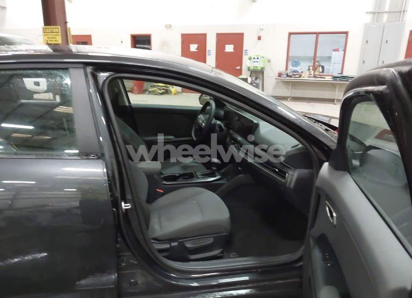 Photo 5 of 2025 Kia K4 LX (VIN 3KPFT4DE1SE090798)