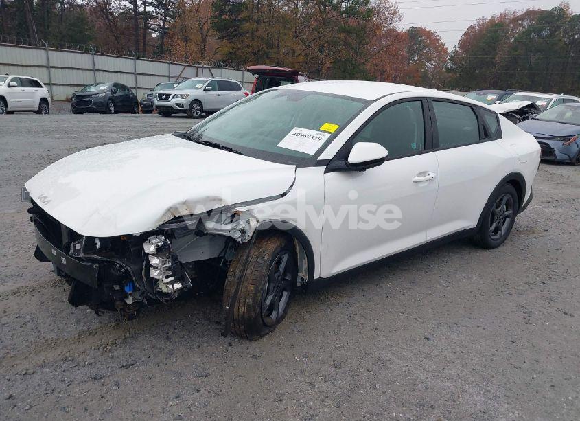 Photo 2 of 2025 Kia K4 LXS (VIN 3KPFT4DE2SE005502)