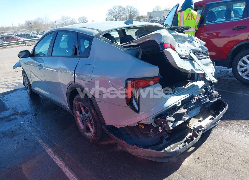 Photo 3 of 2025 Kia K4 LXS (VIN 3KPFT4DE2SE040962)