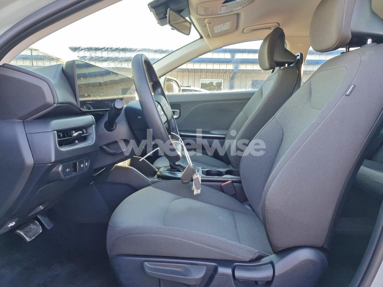 Photo 7 of 2025 KIA K4 LX (VIN 3KPFT4DE2SE070740)