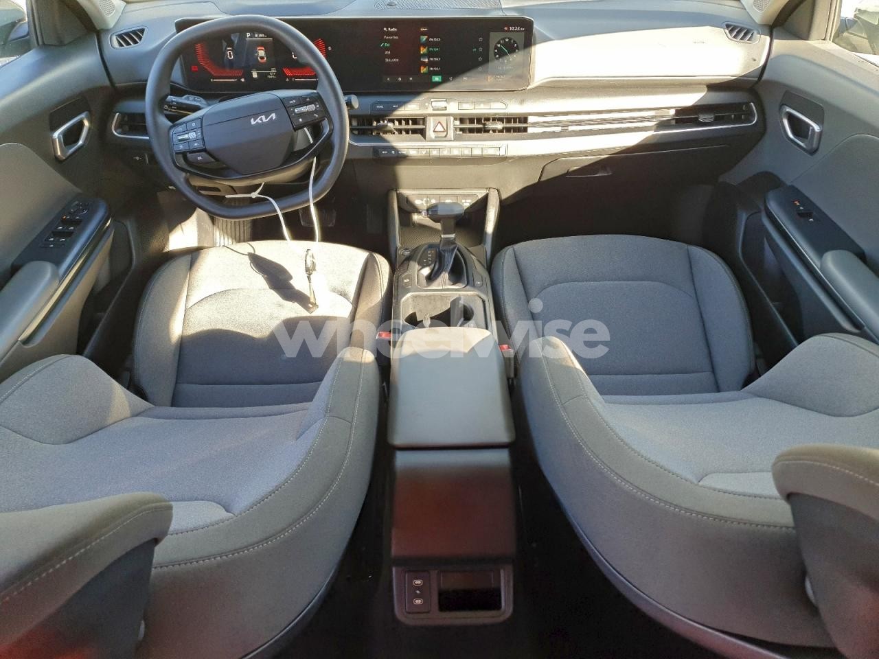 Photo 8 of 2025 KIA K4 LX (VIN 3KPFT4DE2SE070740)