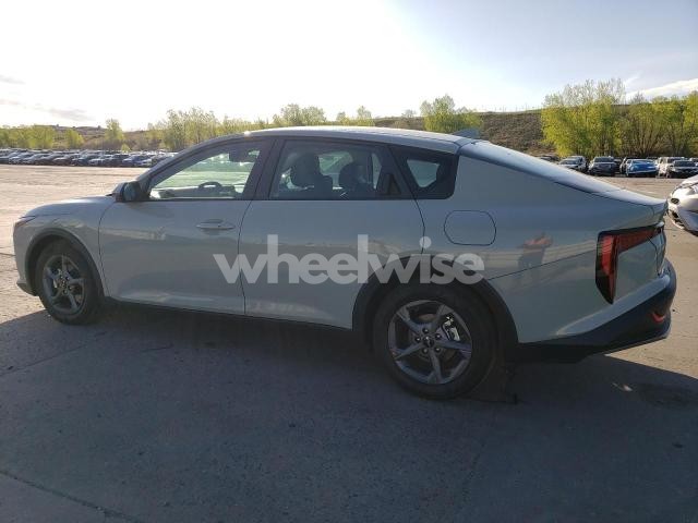 Photo 2 of 2025 KIA K4 LX (VIN 3KPFT4DE2SE098151)