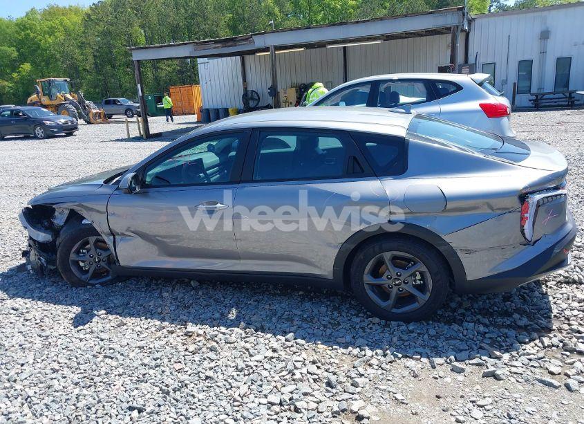 Photo 14 of 2025 Kia K4 LXS (VIN 3KPFT4DE3SE004780)