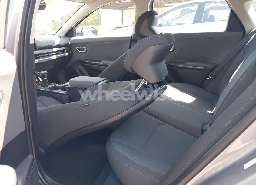 Photo 8 of 2025 Kia K4 LXS (VIN 3KPFT4DE3SE004780)