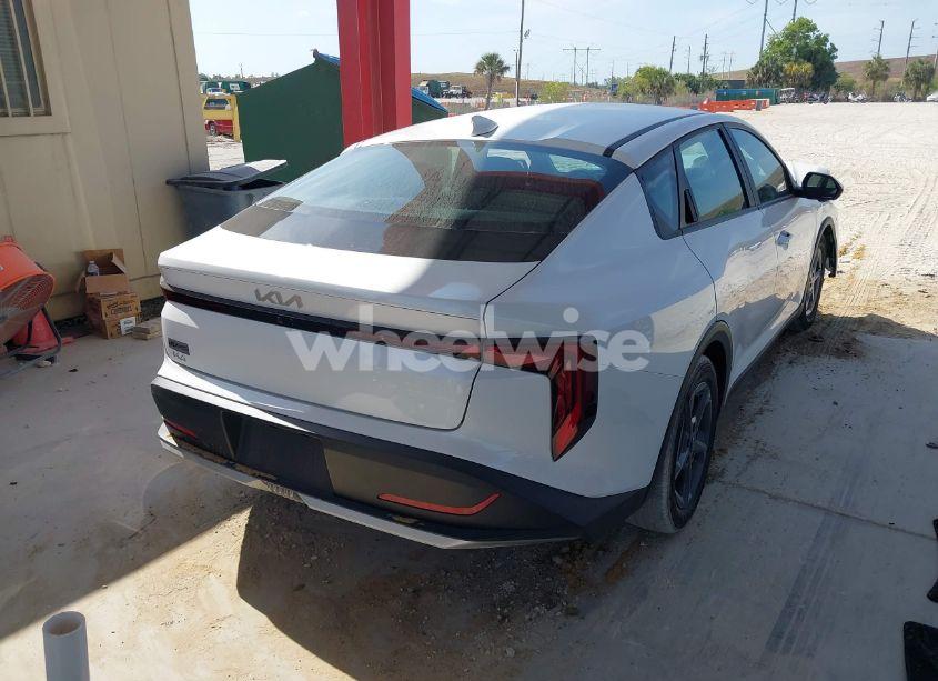 Photo 4 of 2025 Kia K4 LXS (VIN 3KPFT4DE3SE006027)