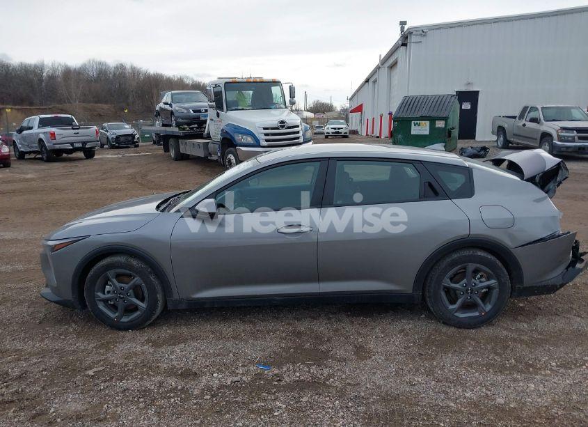 Photo 14 of 2025 Kia K4 LXS (VIN 3KPFT4DE3SE009462)