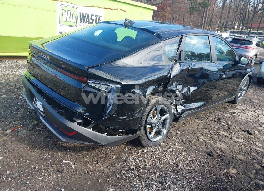 Photo 4 of 2025 Kia K4 LXS (VIN 3KPFT4DE3SE009705)