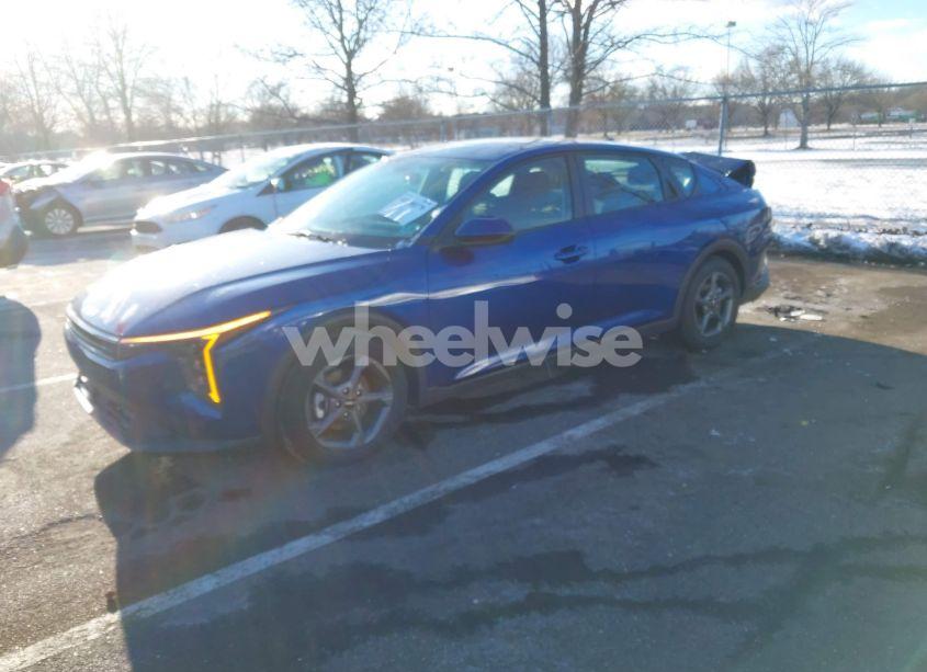 Photo 2 of 2025 Kia K4 LXS (VIN 3KPFT4DE3SE023135)