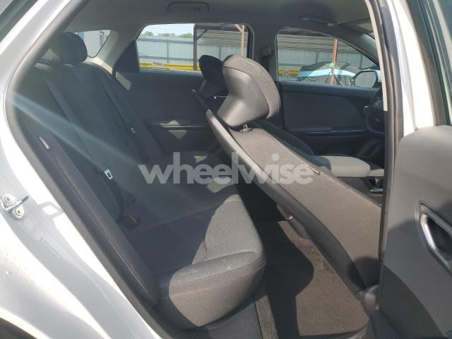 2025 KIA K4 LX (VIN 3KPFT4DE3SE034135) main photo