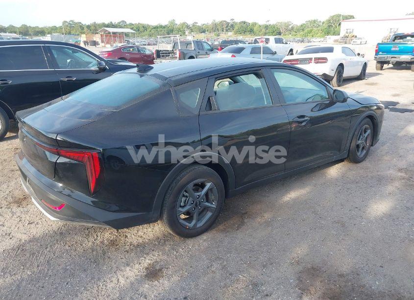 Photo 4 of 2025 Kia K4 LXS (VIN 3KPFT4DE3SE045944)