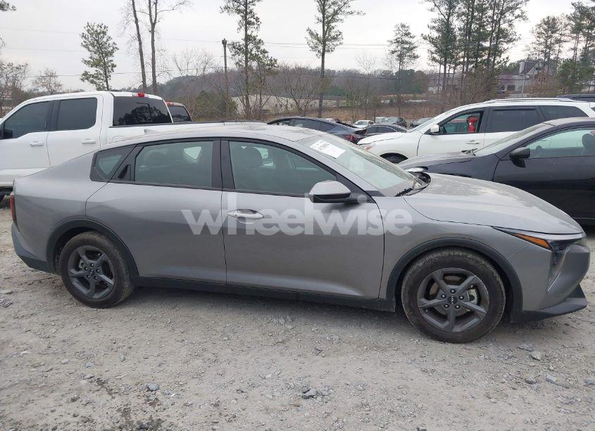 Photo 13 of 2025 Kia K4 LXS (VIN 3KPFT4DE3SE048536)