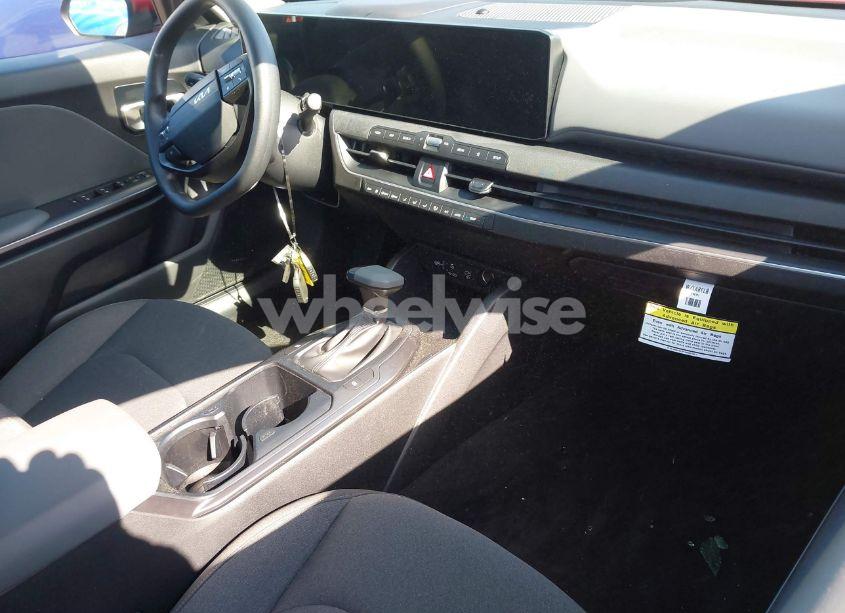 Photo 5 of 2025 Kia K4 LXS (VIN 3KPFT4DE4SE003167)