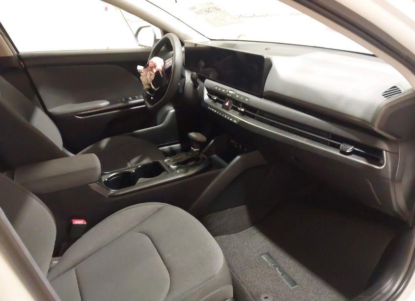Photo 5 of 2025 Kia K4 LXS (VIN 3KPFT4DE4SE008384)