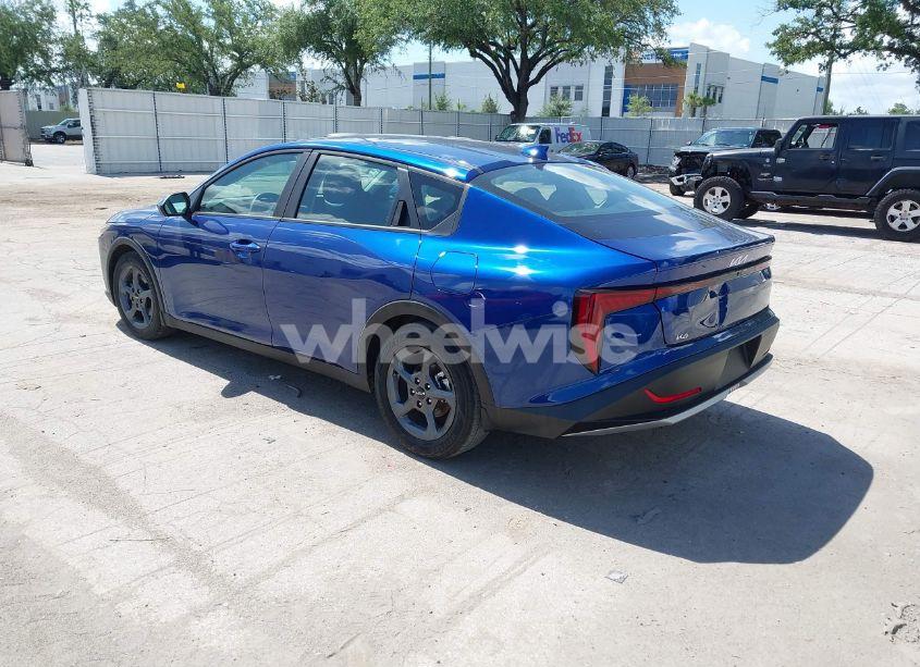 Photo 3 of 2025 Kia K4 LXS (VIN 3KPFT4DE4SE021796)