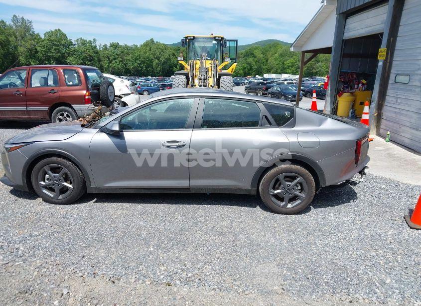 Photo 15 of 2025 Kia K4 LXS (VIN 3KPFT4DE4SE025833)