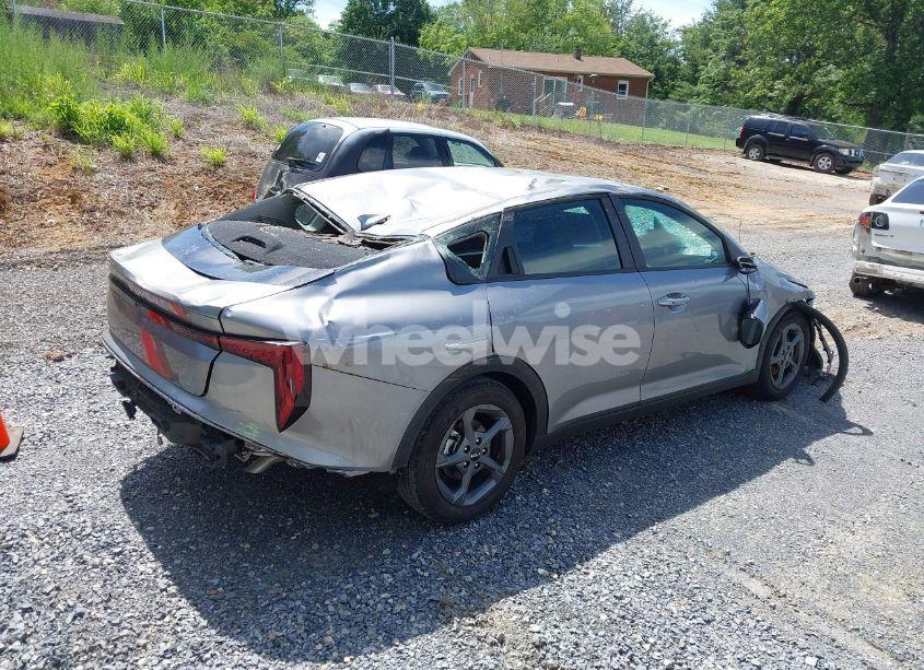 Photo 4 of 2025 Kia K4 LXS (VIN 3KPFT4DE4SE025833)