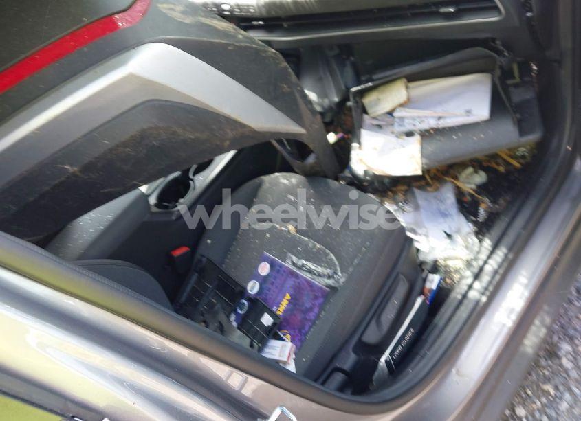 Photo 5 of 2025 Kia K4 LXS (VIN 3KPFT4DE4SE025833)