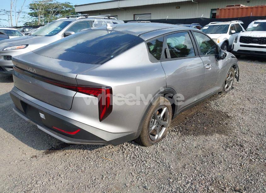 Photo 4 of 2025 Kia K4 LXS (VIN 3KPFT4DE4SE026612)