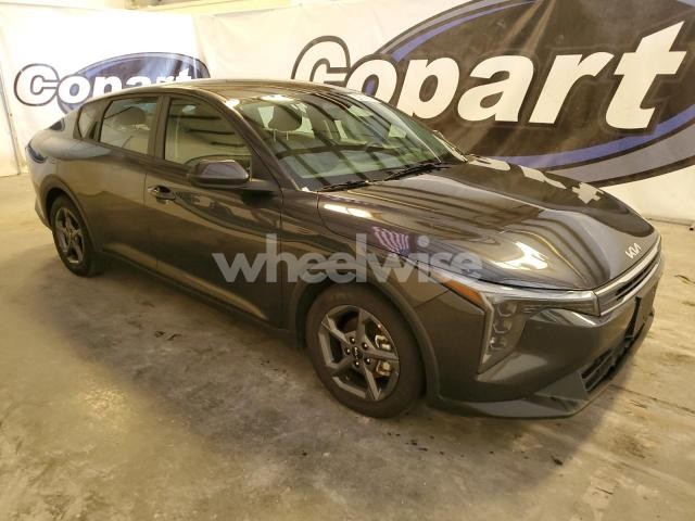 Photo 5 of 2025 KIA K4 LX (VIN 3KPFT4DE4SE070495)