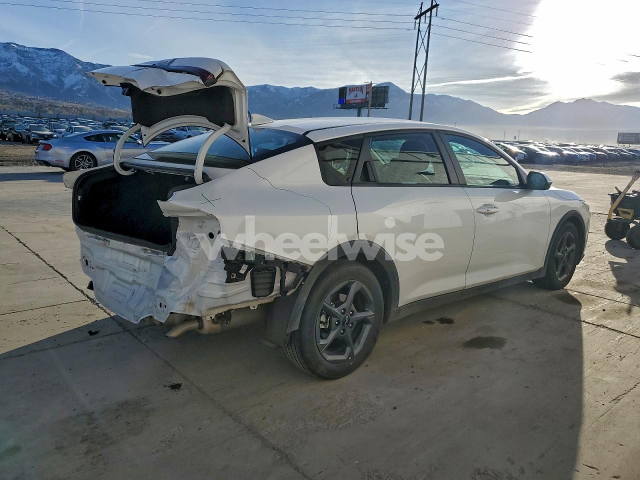 Photo 3 of 2025 KIA K4 LX (VIN 3KPFT4DE4SE081206)